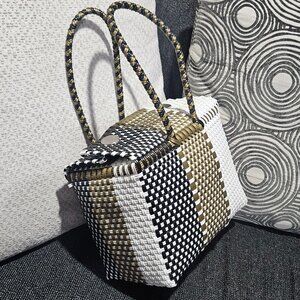 Hand Woven PVC Magnetic Closure Lunch Bag